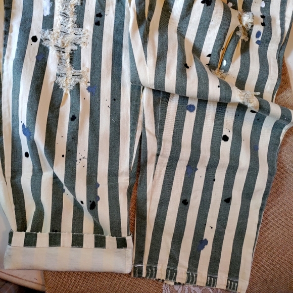 Cottagecore Endless Journey Striped Crop Pants - Picture 2 of 9